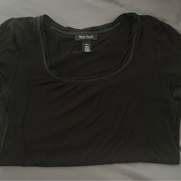 White House Black Market T-shirt - Picture 1 of 1